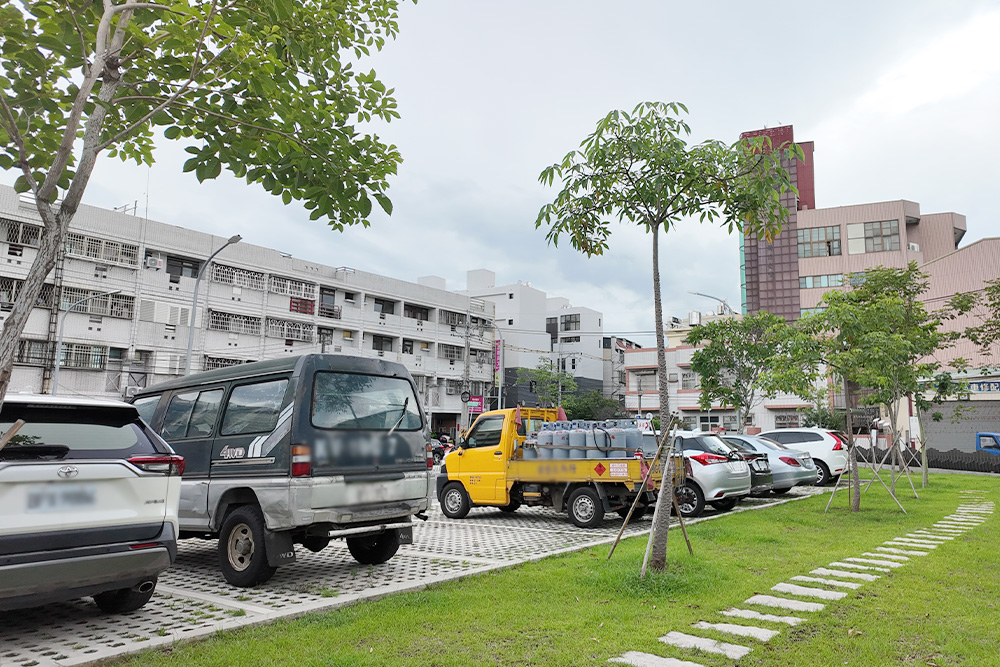  台中永成長億停車場