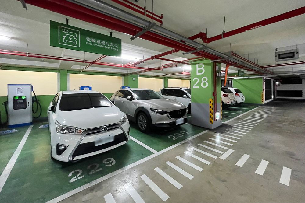  澎湖馬公國小地下停車場