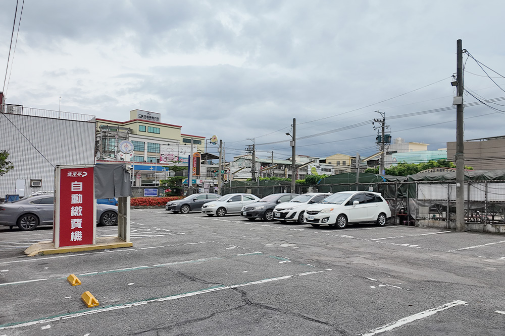  台中長億停車場