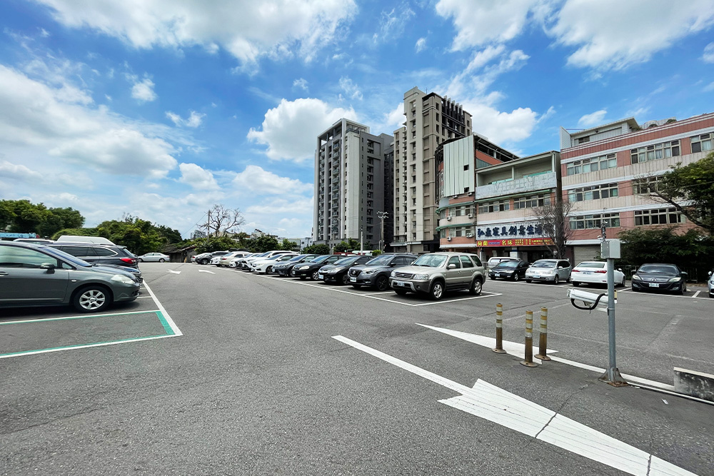  台中大雅區停六停車場