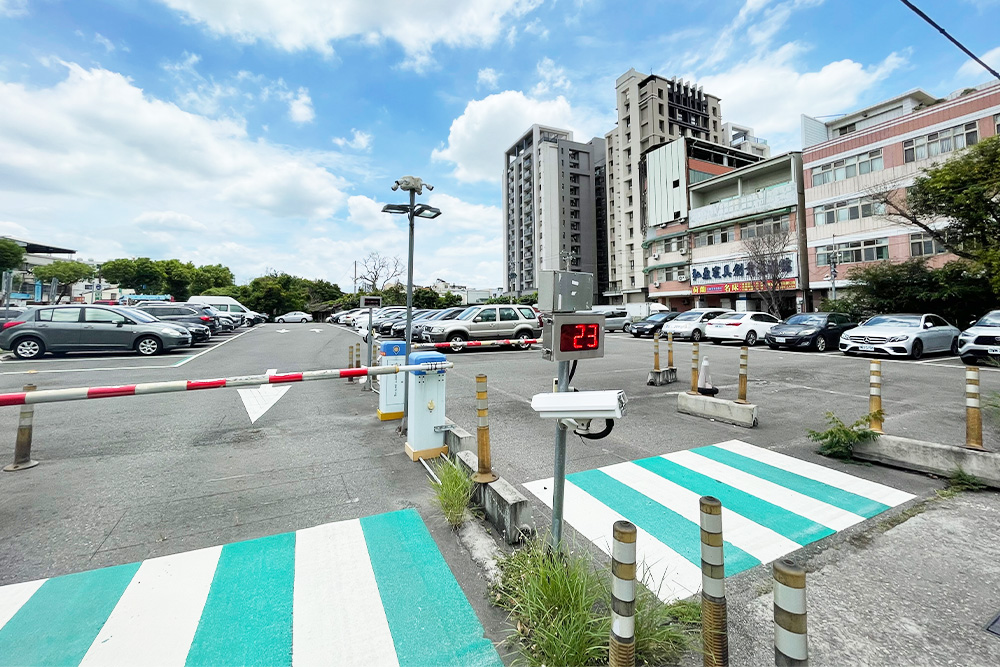  台中大雅區停六停車場