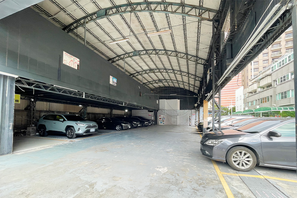 101Parking-黎明停車場