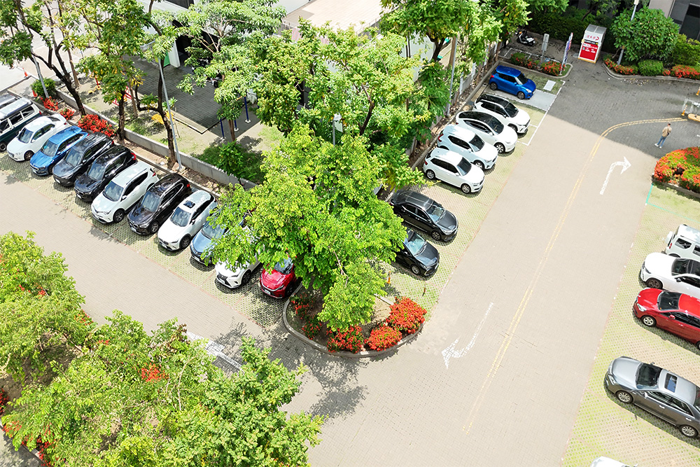  台中新光廣兼停八停車場