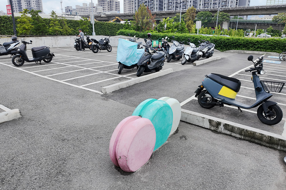 台中馬卡龍公園停車場